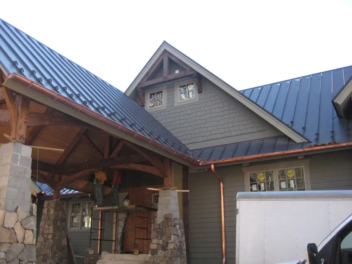 Craftsman Roofing team delivering quality roofing work in North Atlanta